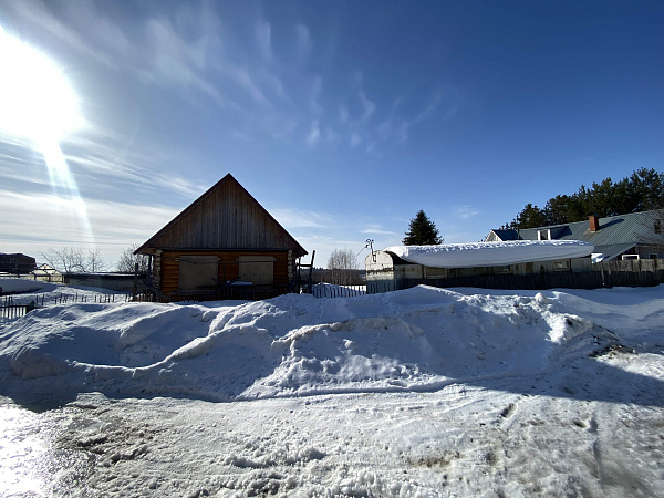 Земельный участок в д. Устье