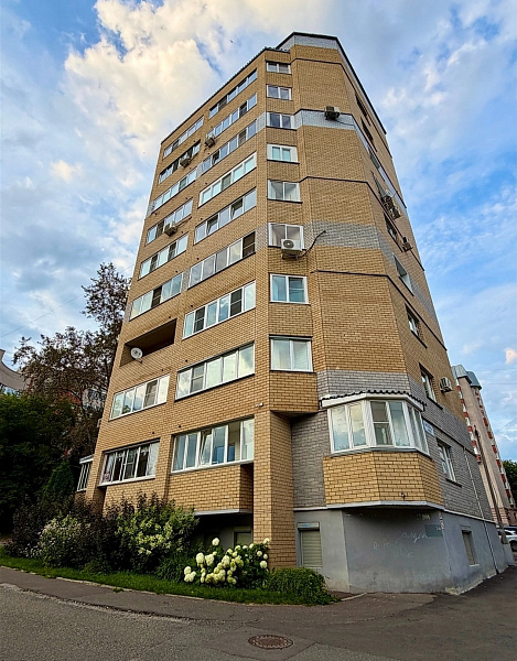 1-комнатная Мопра, 110А