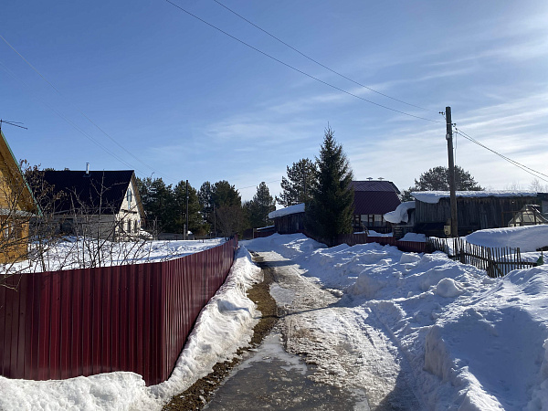 Земельный участок в д. Устье